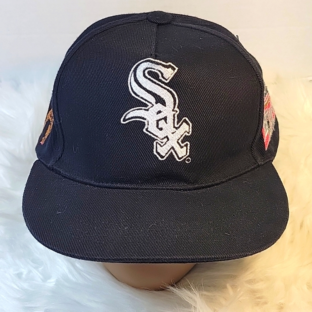 CHICAGO WHITE SOX Black and White‎ Graphic Hat OS